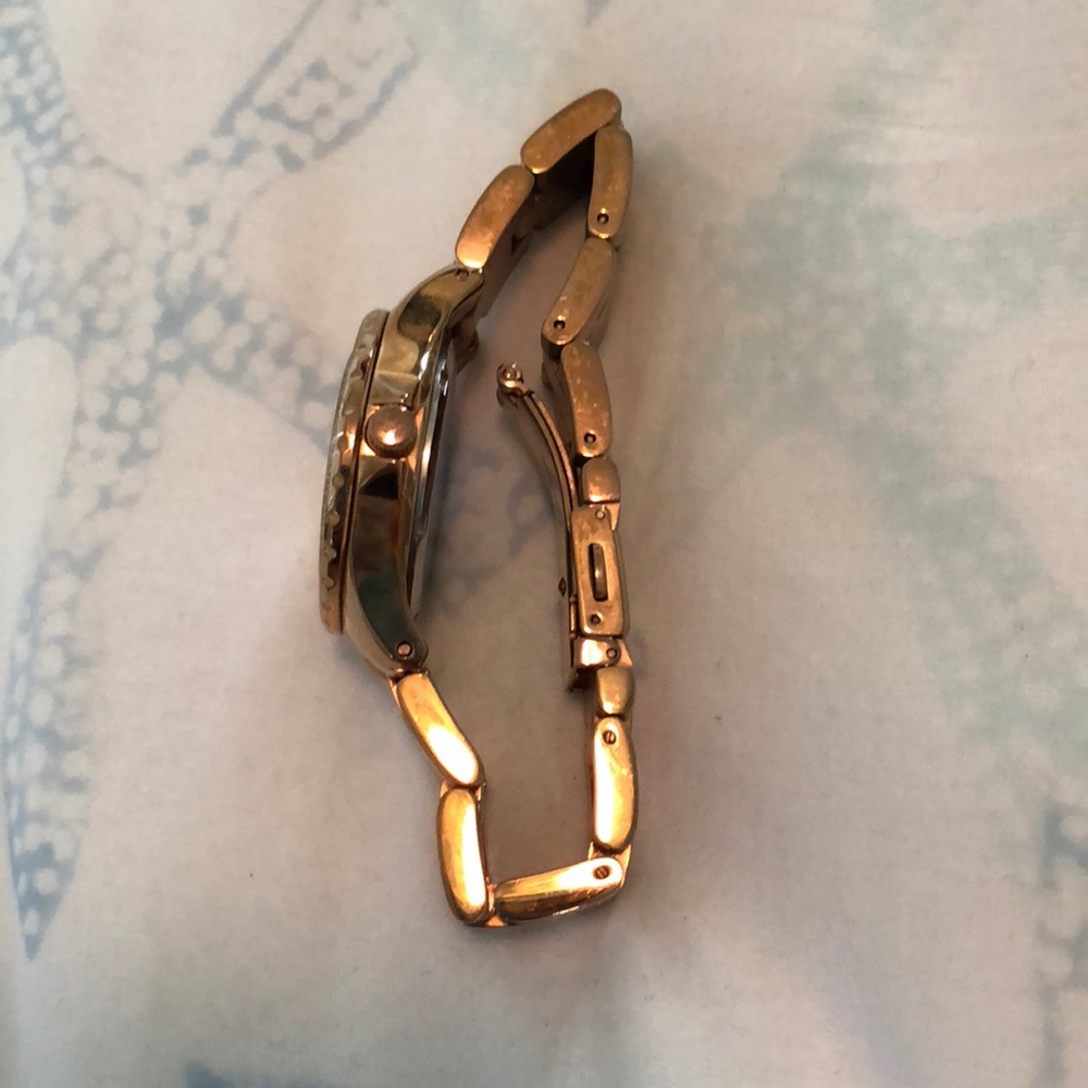 Michael Kors Rose Gold Watch - Picture 2 of 4